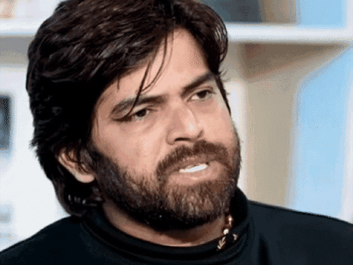 मासूम शर्मा ने बैन गानों पर कहा कि सारी गलती अकेले सरकार की नहीं है।