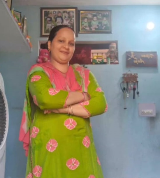 बस हादसे में मृत नक्ष और आरव की माता अंजना कुमारी।