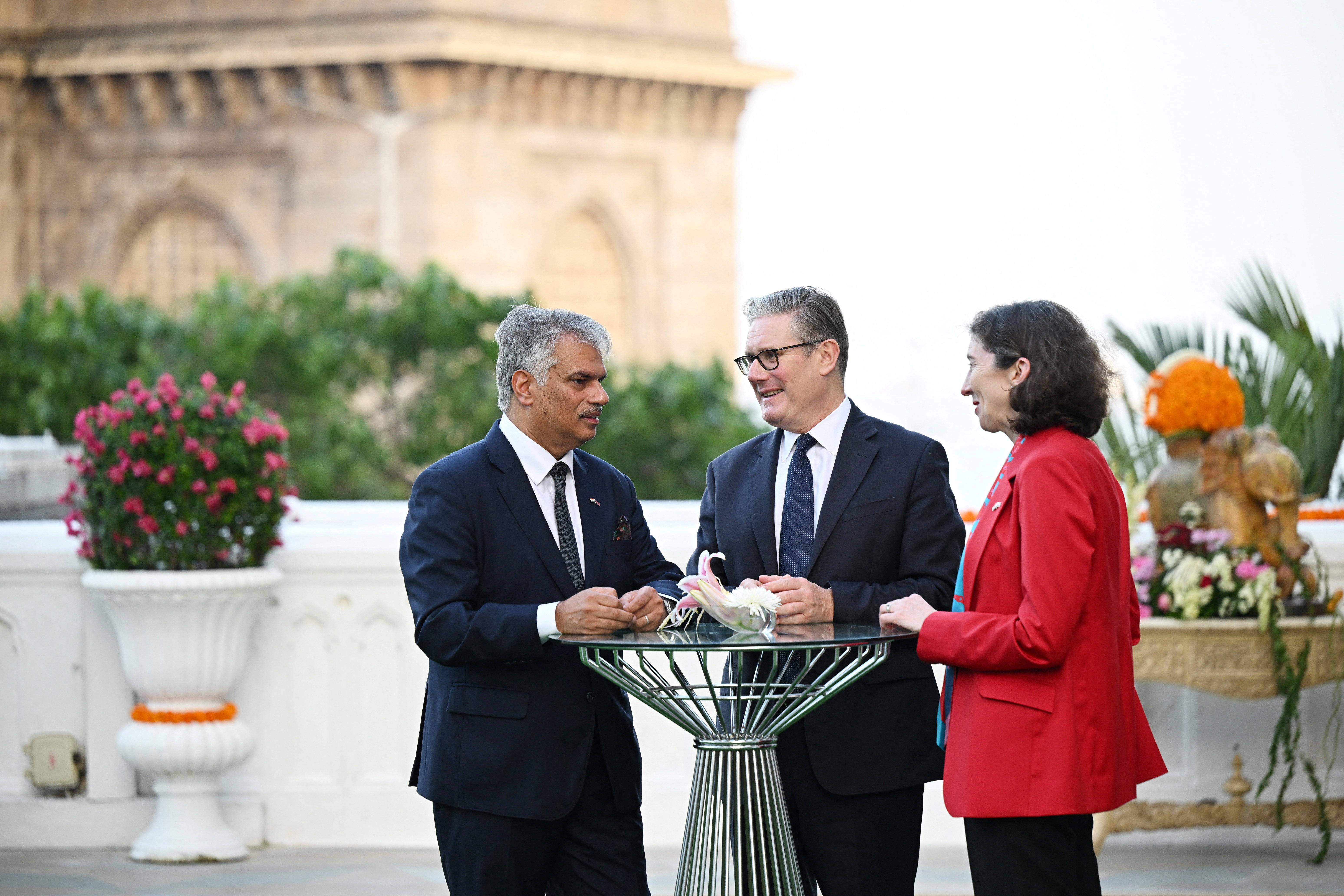 Starmer spoke to British Deputy High Commissioner Harjinder Kang and British High Commissioner to India Lindy Cameron in front of the Gateway of India.
