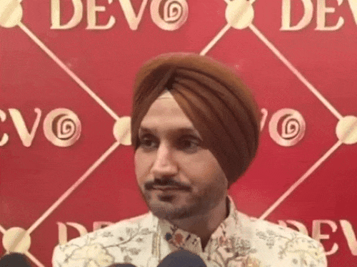 पूर्व क्रिकेटर और आम आदमी पार्टी के राज्यसभा सांसद हरभजन सिंह।