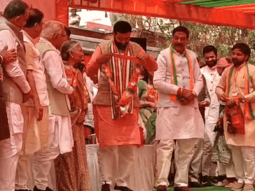 लोकसभा चुनाव के बीच भाजपा में आई थी जिंदल। विधानसभा चुनाव में टिकट नहीं मिला तो निर्दलीय लड़कर जीतीं।