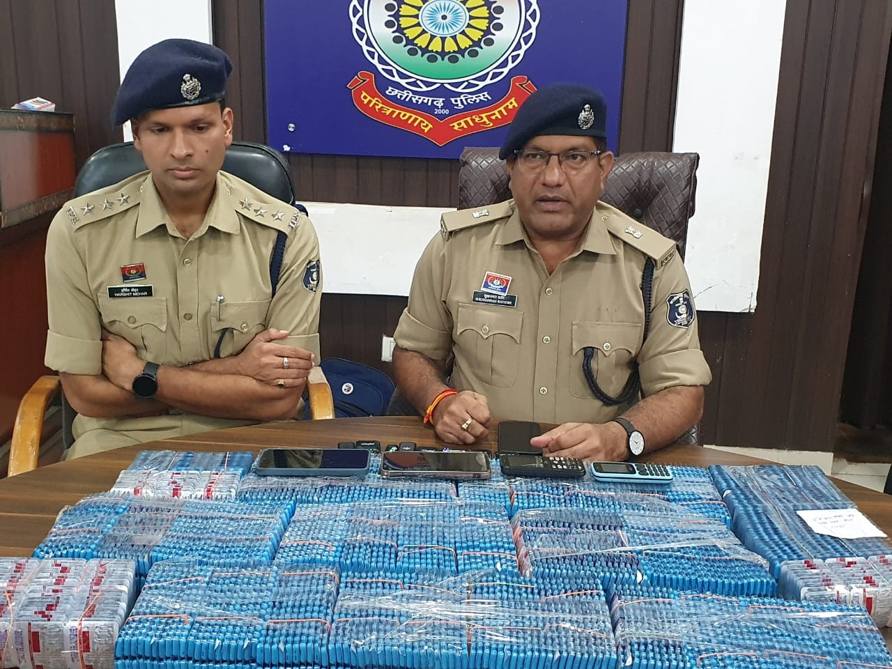 Drugs worth Rs 85 lakh seized in Durg in one month | दुर्ग में 1 माह में 85 लाख की ड्रग्स जब्त: पुलिस ने ऑपरेशन विश्वास में 58 तस्कर किए गिरफ्तार, पंजाब-महाराष्ट्र तक फैले नेटवर्क - durg-bhilai News 1 c64ff452 8448 4a13 b793 824ef9fba2ee 1760018881075