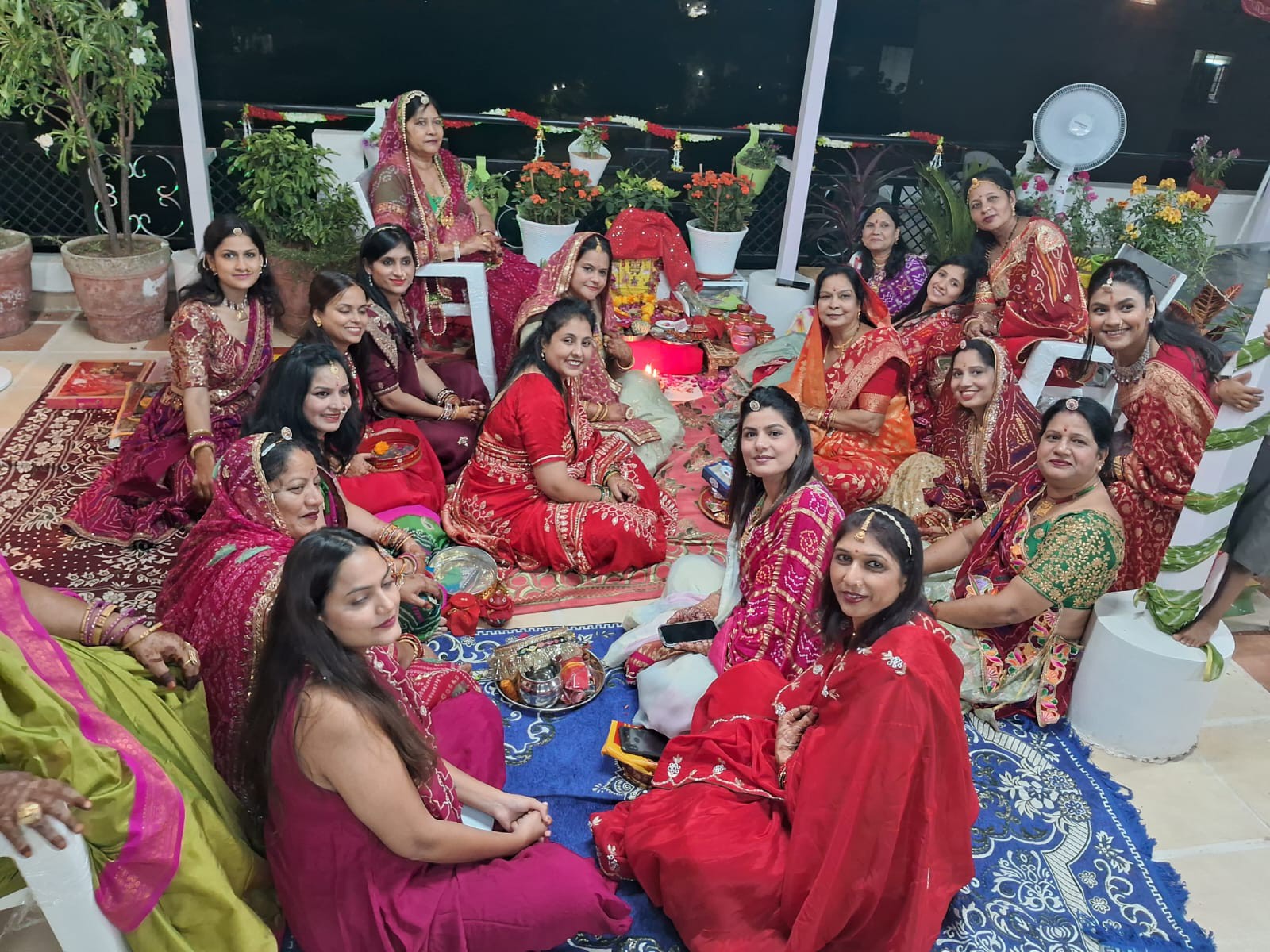 गुड़गांव से आकर जयपुर में मनाया करवाचौथ:  नवविवाहित बोली- यहां ये जश्न के रूप में बड़ा पर्व; सुहागिनों ने रखा करवा चौथ व्रत – Jaipur News