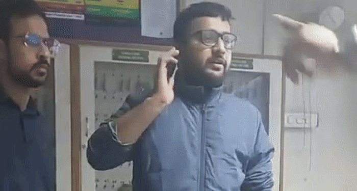 जानकारी देते हुए फोर्टिस के डॉक्टर्स।