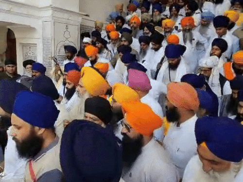 सांसद अमृतपाल की पार्टी के उम्मीदवार मनदीप पहुंचे अकाल तख्त:  बोले- परिवार के साथ हुई धक्केशाही; जहां पंथ खड़ा हो अपोजीशन नहीं होती – Amritsar News