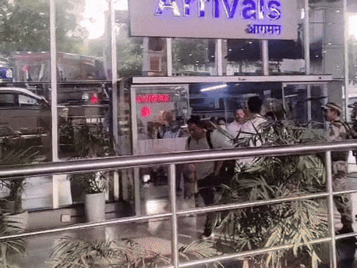The SIT members took Ranganathan straight towards the car.