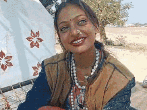 3 महीने पहले इटावा में मोनालिसा के फिल्म के गाने की शूटिंग हुई थी। (फाइल)