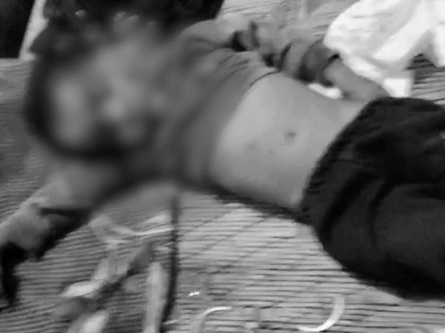 The body of 2 year old younger daughter Umayya was also lying on the cot.