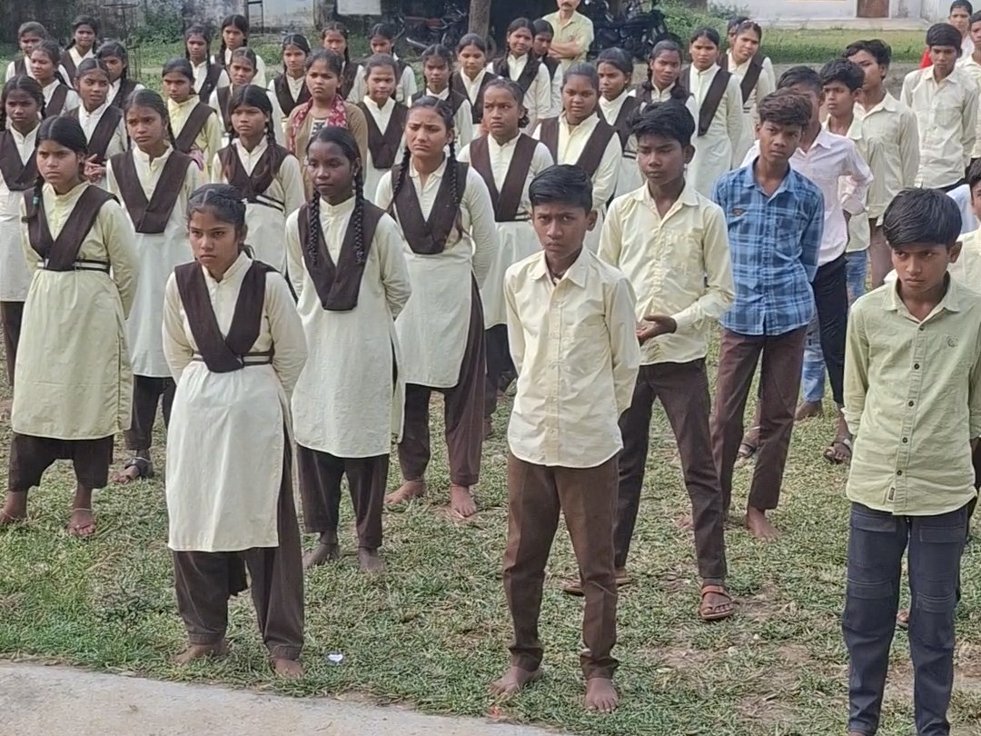 मर्ज के बाद सांदीपनि स्कूलों में विद्यार्थियों की संख्या में वृद्धि हुई है।