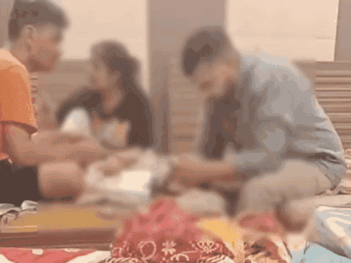 हेरोइन का नशा करते दिखे युवक-युवतियां। फाइल फोटो