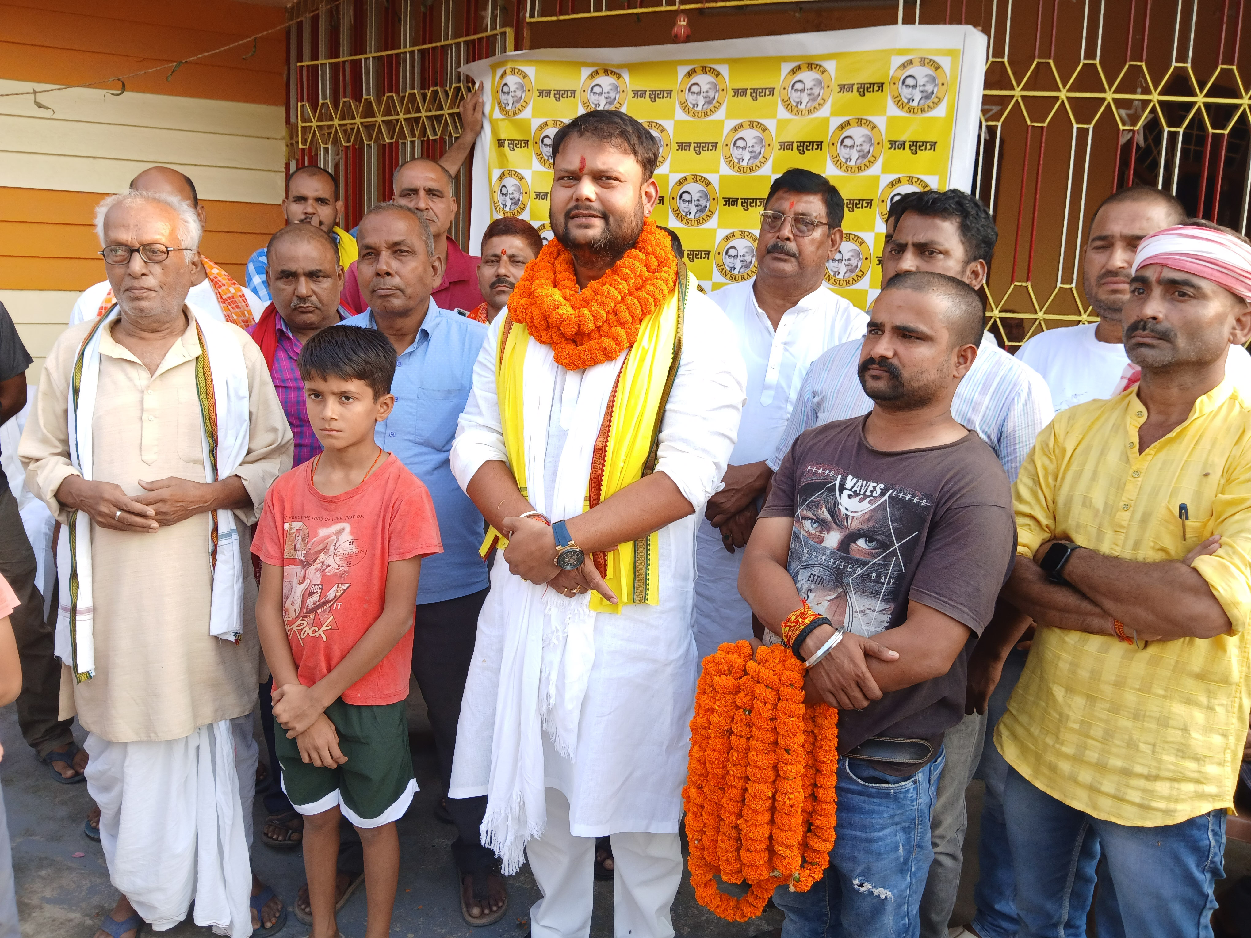 Supreme Court lawyer Rajiv Ranjan will be the Jansuraj candidate.