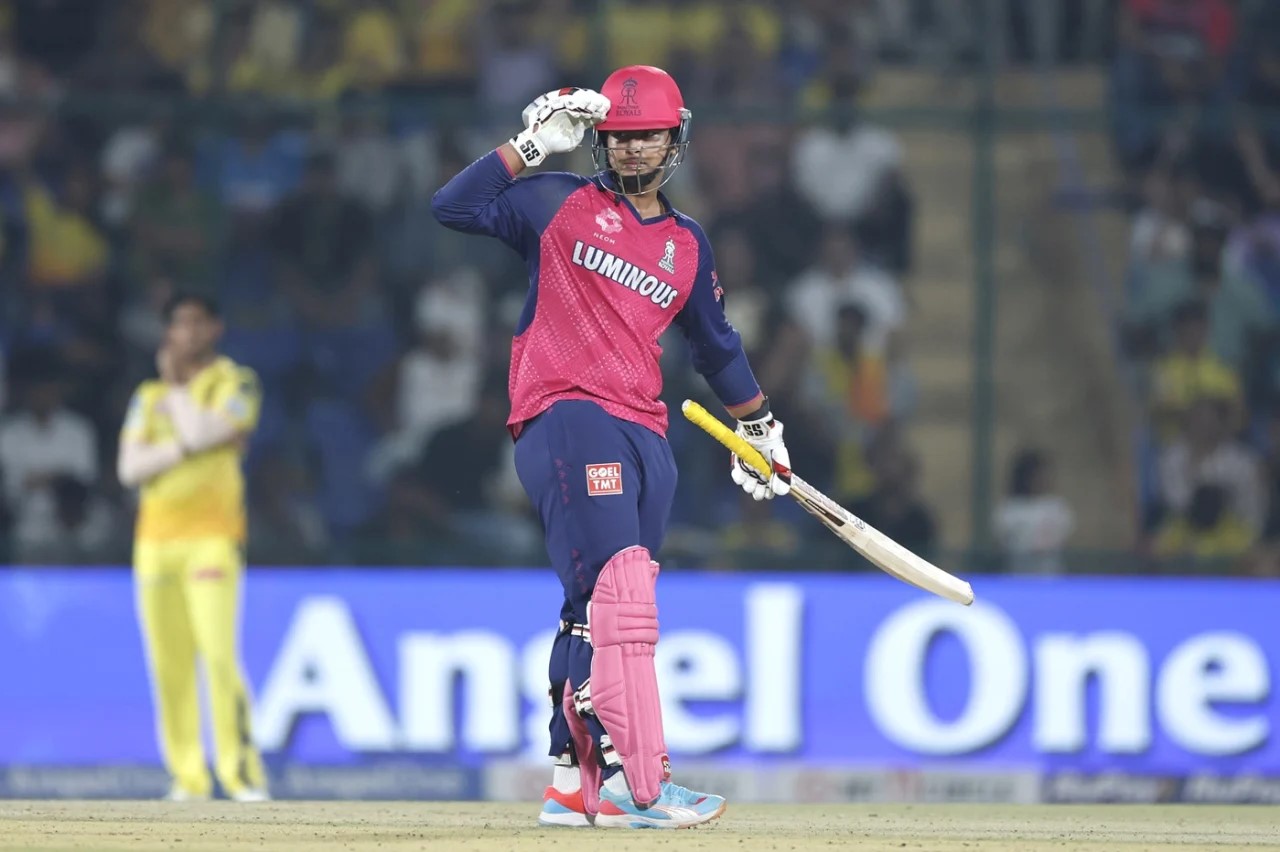 वैभव ने IPL 2025 में राजस्थान रॉयल्स के लिए खेलते हुए 35 गेंदों में शतक लगाया था।