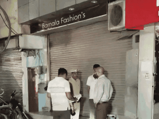 यमुनानगर में फायरिंग के बाद जांच करती पुलिस टीमें।