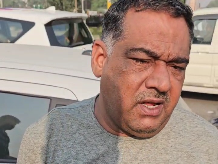 हादसे की जानकारी देता प्रत्यक्षदर्शी।