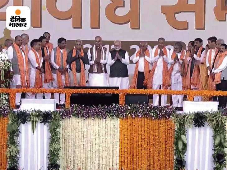 सीएम भूपेंद्र पटेल ने 12 दिसबंर, 2022 को पीएम की मौजूदगी में 16 मंत्रियों के साथ शपथ ली थी।