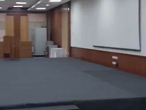 गांधीनगर के महात्मा मंदिर में नई कैबिनेट को शपथ दिलाने की तैयारियां की गई हैं।