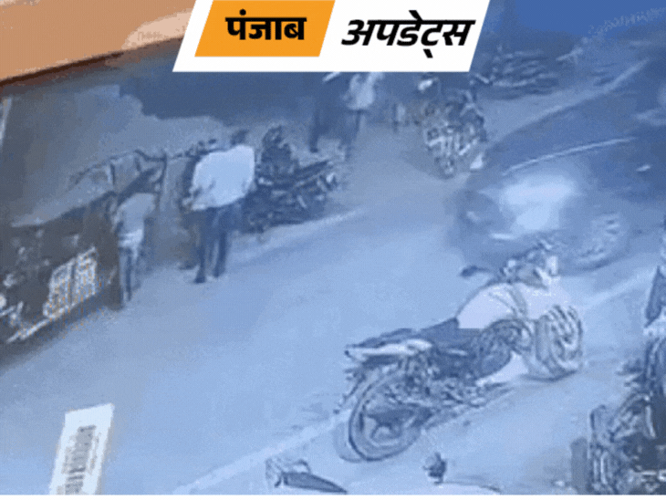 वारदात के दौरान ईंट उठाकर दौड़ता युवक।