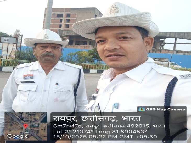 ट्रैफिक पुलिस बुधवार को VIP रोड में ड्रिंक एंड ड्राइव चेकिंग अभियान चला रही थी।