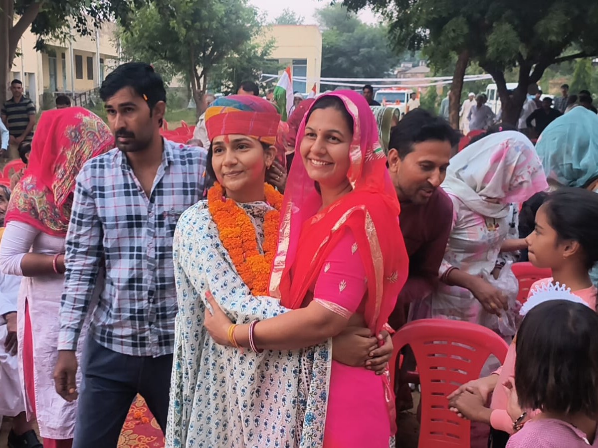 Raunak Balwada became the village's first woman RAS officer.