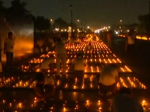 धनतेरस के मौके पर दिल्ली में दीपोत्सव मनाया गया। लाइट एंट ड्रोन शो किया गया। - Dainik Bhaskar