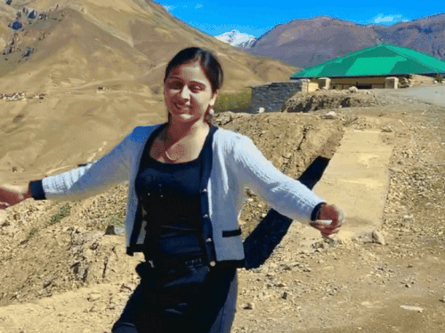 पुष्पा यूट्यूब के अलावा इंस्टाग्राम पर भी काफी एक्टिव थी। उसने पहाड़ों पर जाकर भी रील बनाई थी।