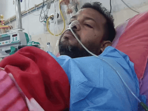 अस्पताल में भर्ती विक्की बाउंसर।