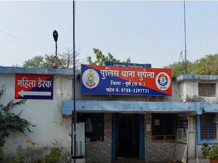 डॉक्टर के खिलाफ थाने में मामला दर्ज, डॉक्टर फरार हैष