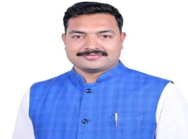 युवा आयोग के अध्यक्ष विश्व विजय सिंह तोमर