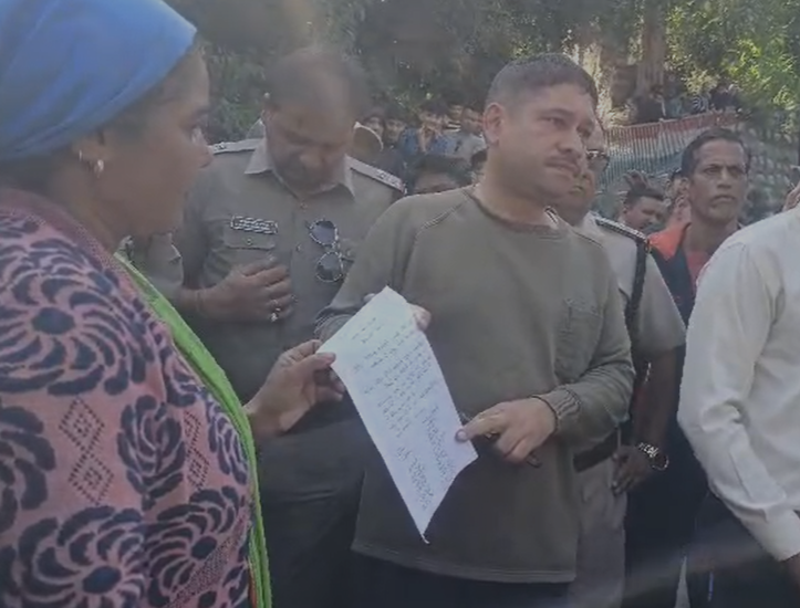 रुद्रप्रयाग में हादसे के बाद BJP विधायक पर भड़कीं महिलाएं:  बोलीं- अगली बार वोट नहीं देंगे, MLA बोले- तुम्हारे दम पर नहीं हूं मैं विधायक – Rudraprayag News