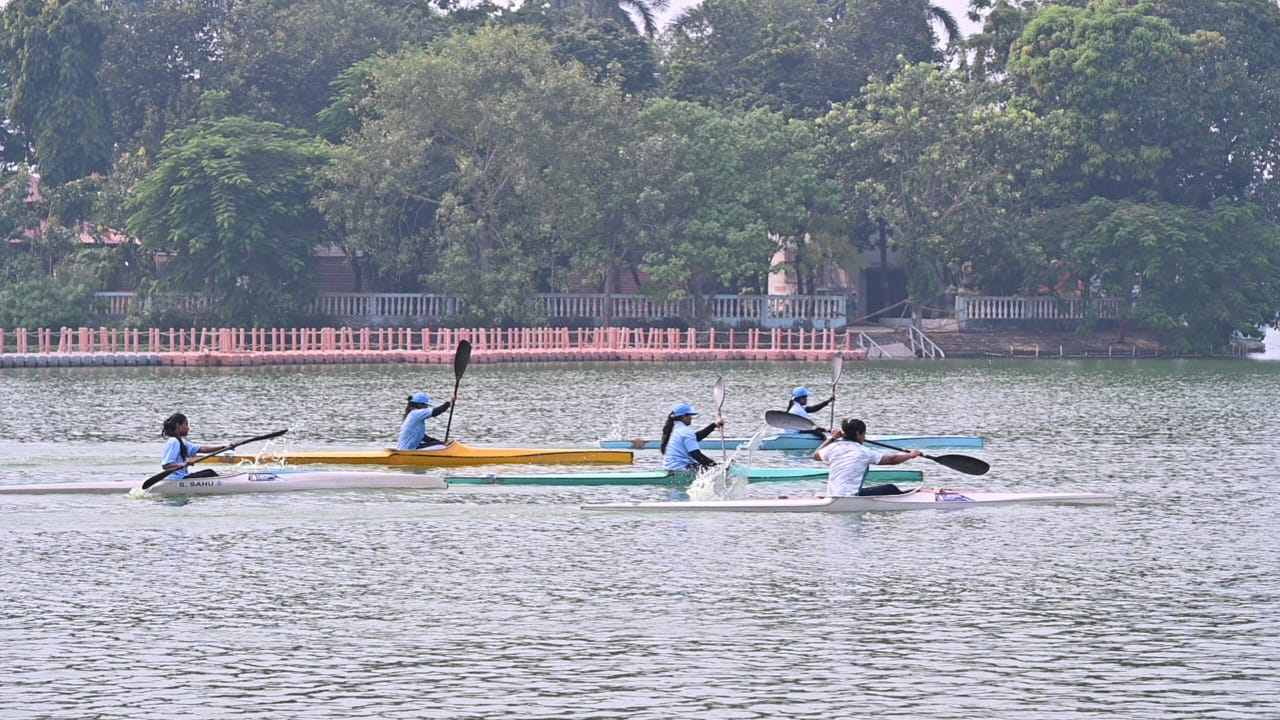 दो दिनों तक बना रहा गेम का रोमांच।
