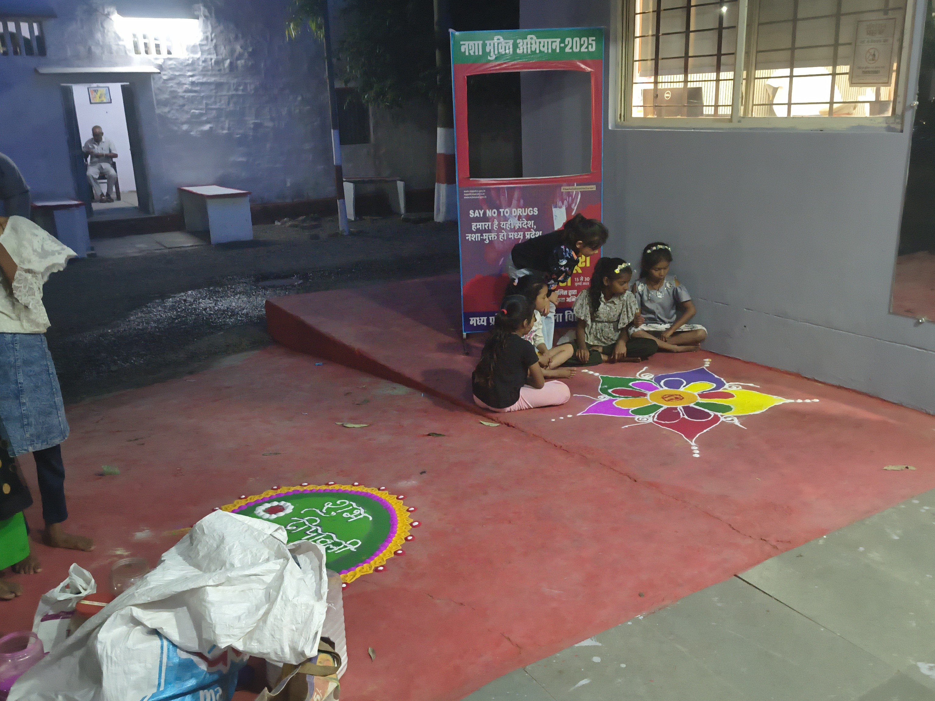 Operation Rangoli Children made rangoli on Operation Sindoor at the city police station.