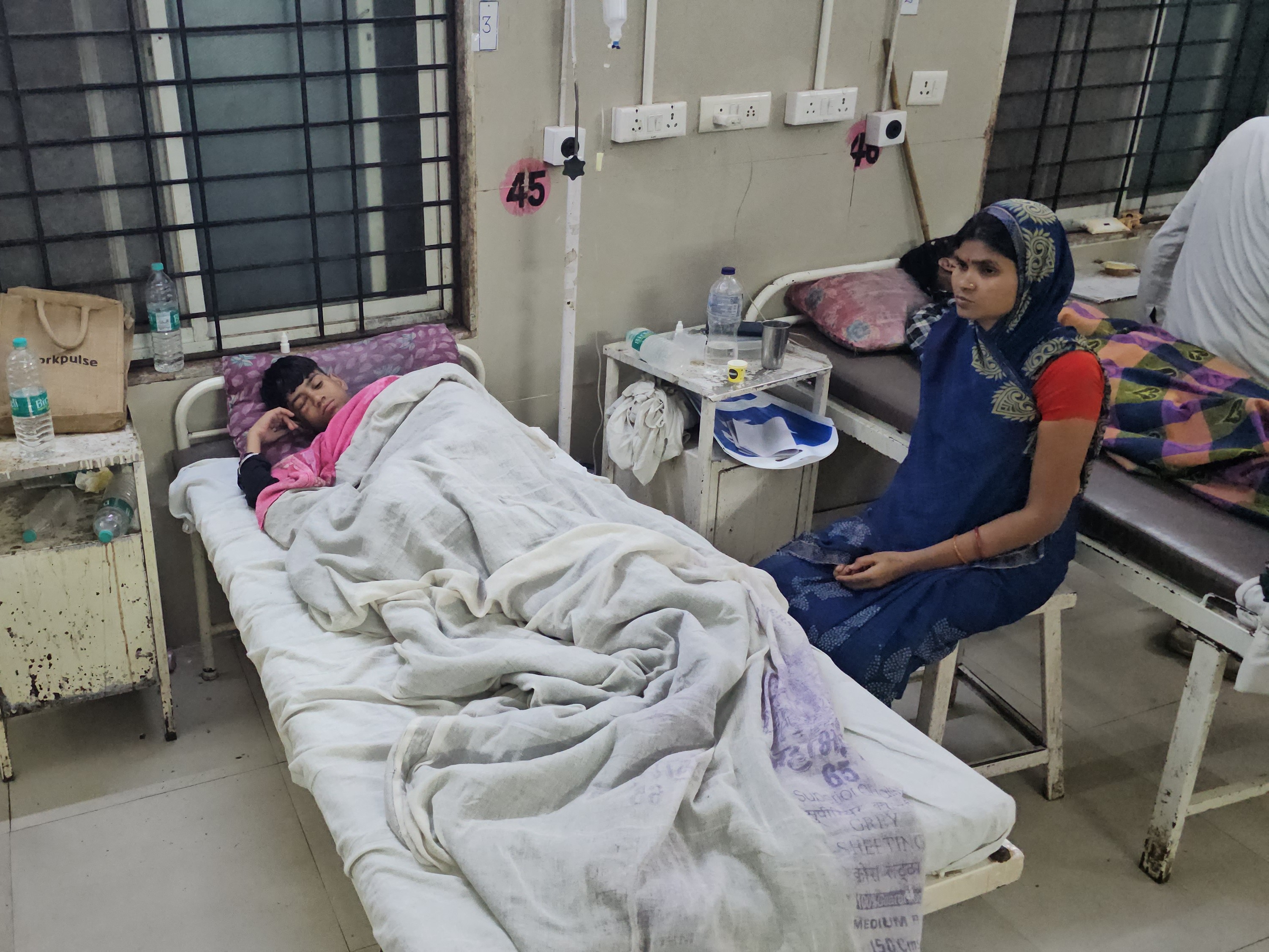 घर पर बना पटाखा फूटा, बच्चे की आंख घायल:  शाजापुर में कैल्शियम कार्बाइड और पानी मिलाकर डिब्बी में रखा, लाइटर जलाते ही धमाका – shajapur (MP) News