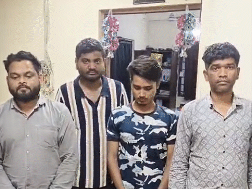 पुलिस ने 4 पार्टनर समेत 2 युवतियों को अरेस्ट किया था। सभी ने मिलकर 250 लोगों से 50 करोड़ की ठगी की थी।