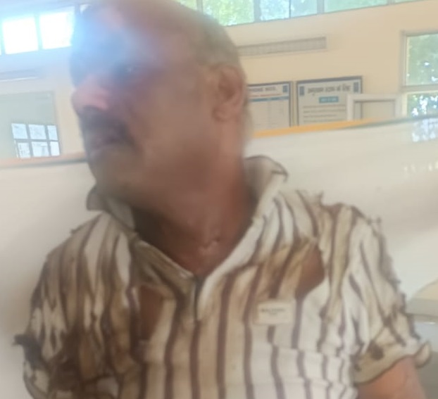 अस्पताल में पहुंचने के दौरान घायलावस्था में मदनलाल।