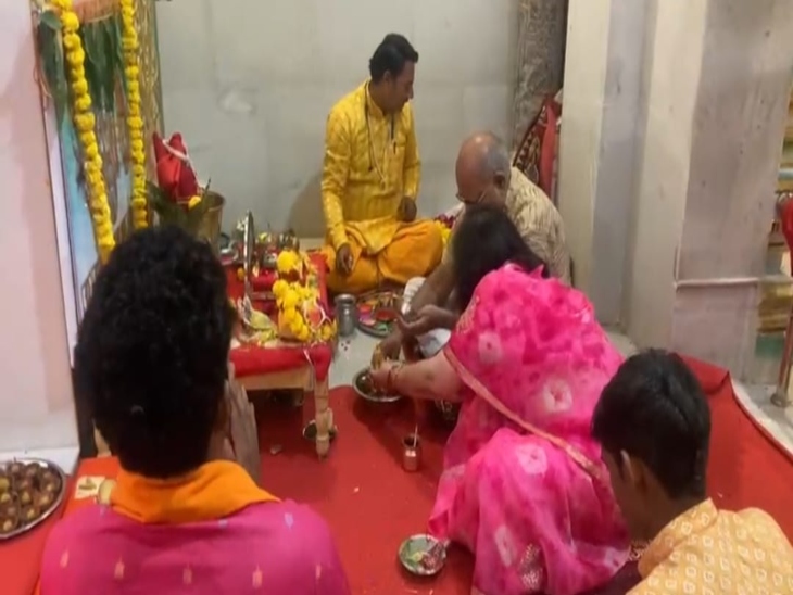 जौरासी स्थित अंचल के सबसे बड़े लक्ष्मी मंदिर में हुआ विशेष पूजन