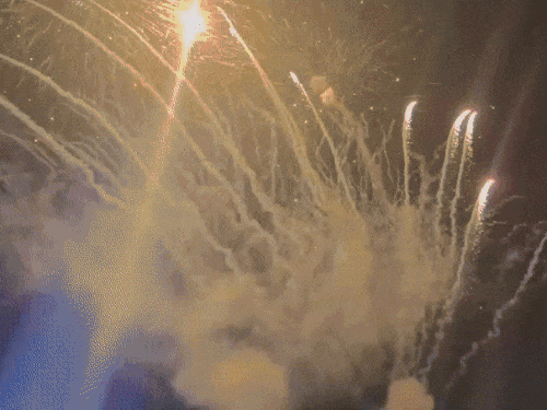 चंडीगढ़-शिमला में आतिशबाजी और अमृतसर में डांस करती BSF महिला जवान। - Dainik Bhaskar