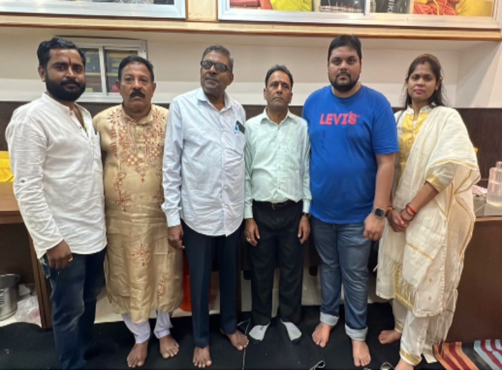 जरूरतमंद बच्चों के संग मनाई खुशियों भरी दीपावली:  संस्था ने बांटे उपहार, मिठाई-फटाके; बच्चों के चेहरे पर मुस्कान बिखेरी – Raipur News