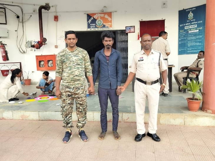 इन्वर्टर चोरी करने वाला आरोपी।