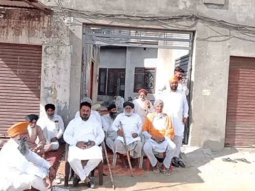 अमृतसर के बोपाड़ाए खुर्द गांव में दो गुट भिड़े:  एक की हत्या, चार गंभीर घायल; पुलिस ने 11 लोगों पर किया केस दर्ज – Amritsar News