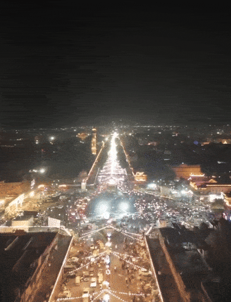 जयपुर में दीपावली पर सजावट और रोशनी प्रतियोगिता के विजेताओं की घोषणा कर दी गई है। परकोटे के बड़े बाजारों में जौहरी बाजार ने पहला स्थान हासिल किया, जबकि चारदीवारी के बाहर राजा पार्क को प्रथम पुरस्कार मिला।