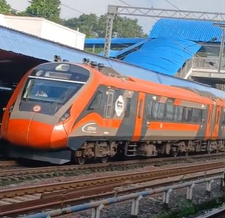 ​​​​​​​छठ में 3 दिन शेष, रांची से बिहार पहुंचना मुश्किल:  न तो ट्रेन में टिकट और न ही बस में, आज से बोकारो होकर चलेंगी तीन पूजा स्पेशल ट्रेनें – Ranchi News