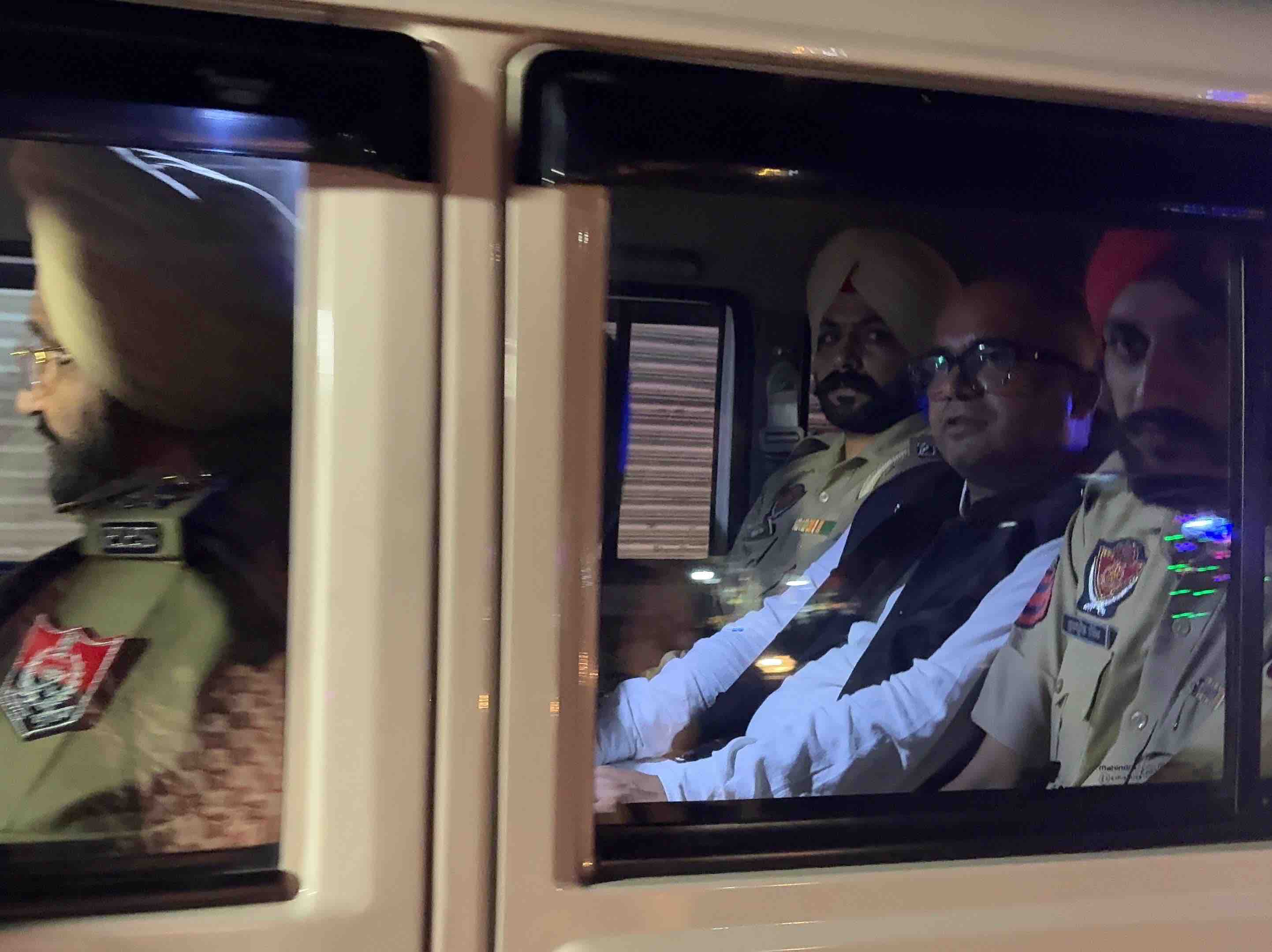 नवीन चतुर्वेदी का 7 दिन का रिमांड खत्म:  आज फिर होगी रोपड़ कोर्ट में पेशी, राज्यसभा उपचुनाव में फर्जी साइन करने का मामला – Ropar (Rupnagar) News