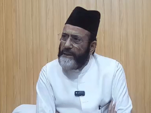 Nida Raza Maulana Tauqeer Raza's daughter-in-law says, 'He is a mafia' Claims he ...