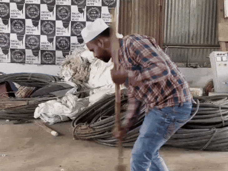 30 हजार के करीब वॉलेंटियर्स जुटे।