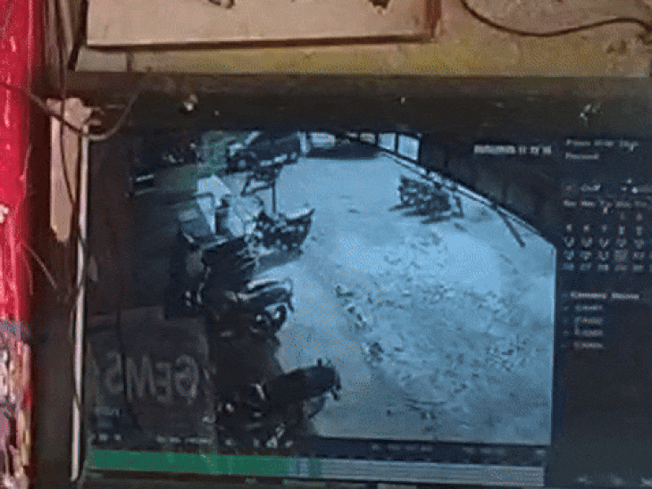 बोलेरो तीन बार पलटी खाई और एक दुकान में जा घुसी।