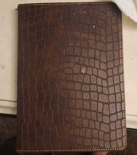 अकील अख्तर की डायरी। अकील ने अपने वीडियो में कहा था कि इसमें वह सुसाइड नोट छोड़कर जा रहा है। यह डायरी पुलिस को मिल गई है।