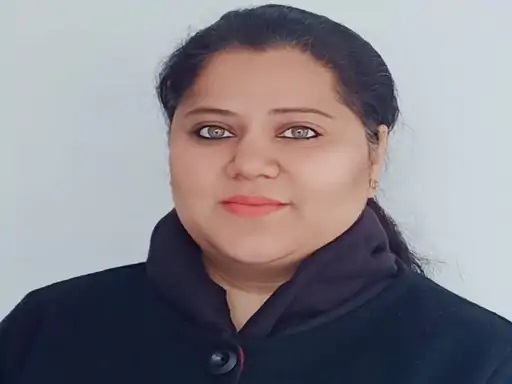 शिमला में मेयर पद की सशक्त दावेदार मानी जा रही सिमी नंदा के सपनों पर फिरा पानी।