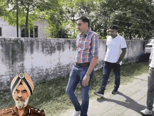 लुधियाना माछीवाडा में फार्म हाउस की पैमाइश करते हुए सीबीआई अधिकारी।