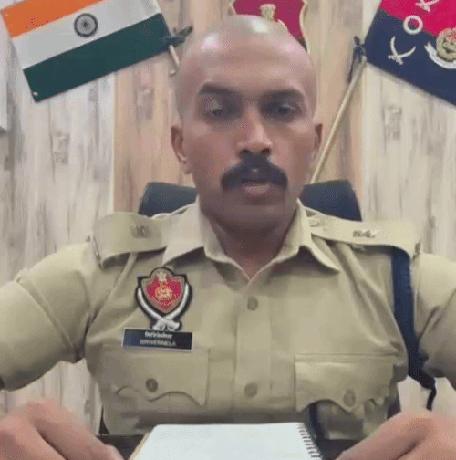 फॉर्च्यूनर कार में गोलियों के साथ युवक अरेस्ट:  साल पहले अफीम व कैश के साथ पकड़ा था; गैंगस्टरों से संबंध की आशंका – Amritsar News