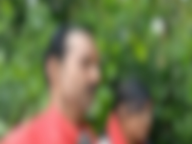 शिकायतकर्ता योग शिक्षिका की बहन और जीजा ने मीडिया से चर्चा की।